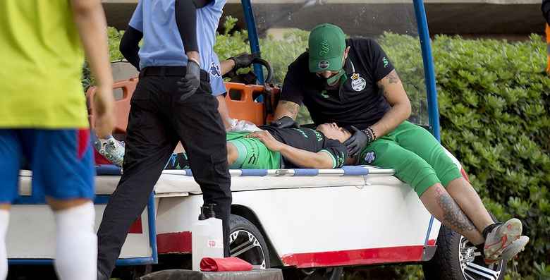 Liga MX Santos dio el parte médico de la lesión de Ronaldo Prieto tras