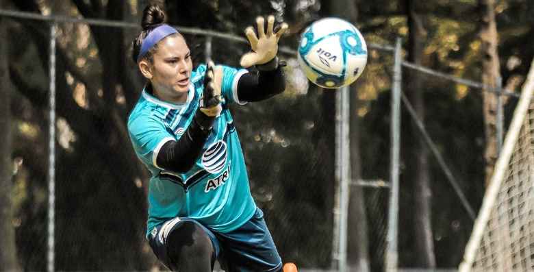 Siena Ruelas E Ivonne Najar Las Jugadoras A Seguir De Puebla Femenil