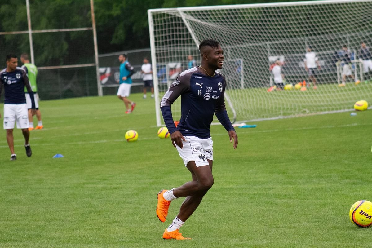 Avilés Hurtado Rayados Liga MX China Tigres Colombia 