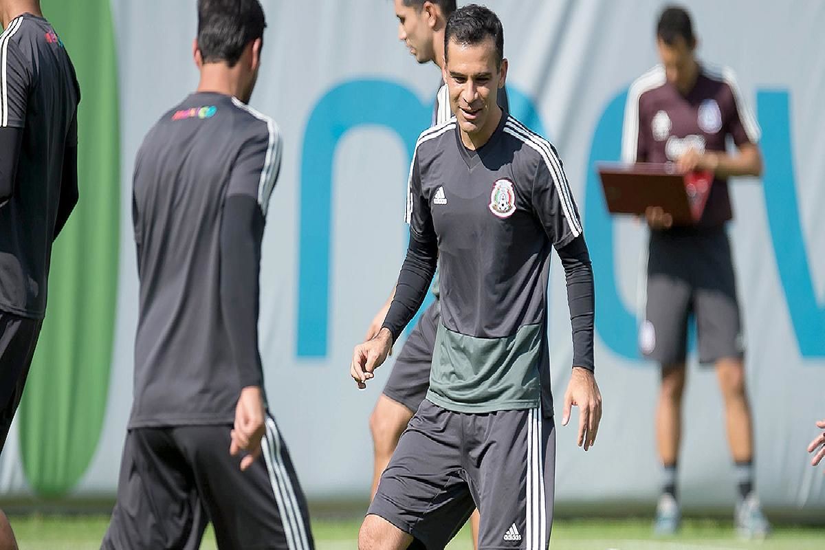 Rafael Márquez Selección Mexicana México entrenamiento Sin patrocinadores