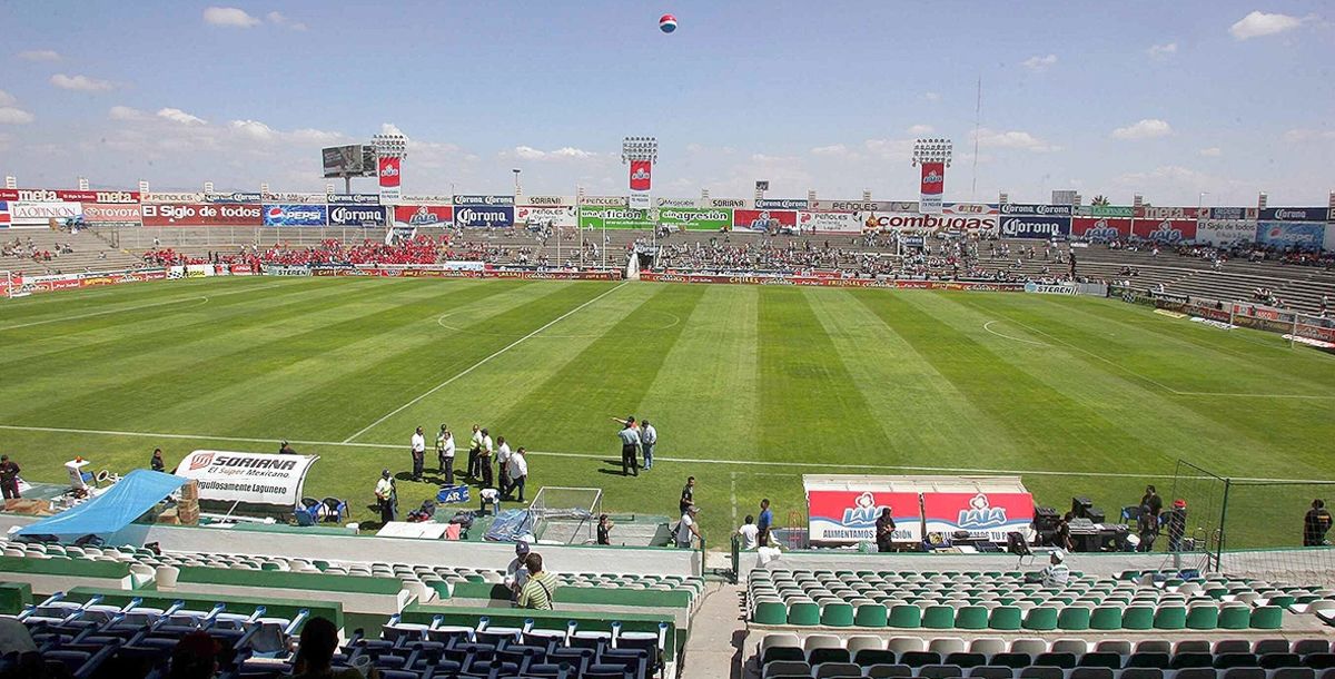 Santos Laguna Guerreros Estadio Corona títulos TSM Santos Pumas Diablos Blancos Chivas Coloso de las Carolinas