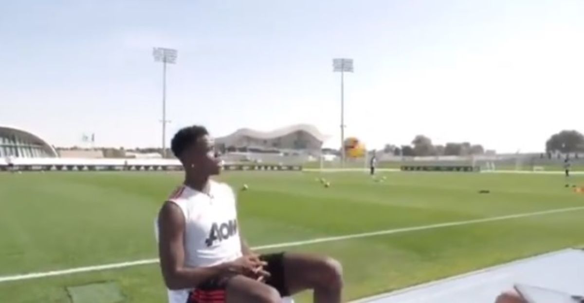 Pogba clase calidad para pelota de aire descalzo manchester