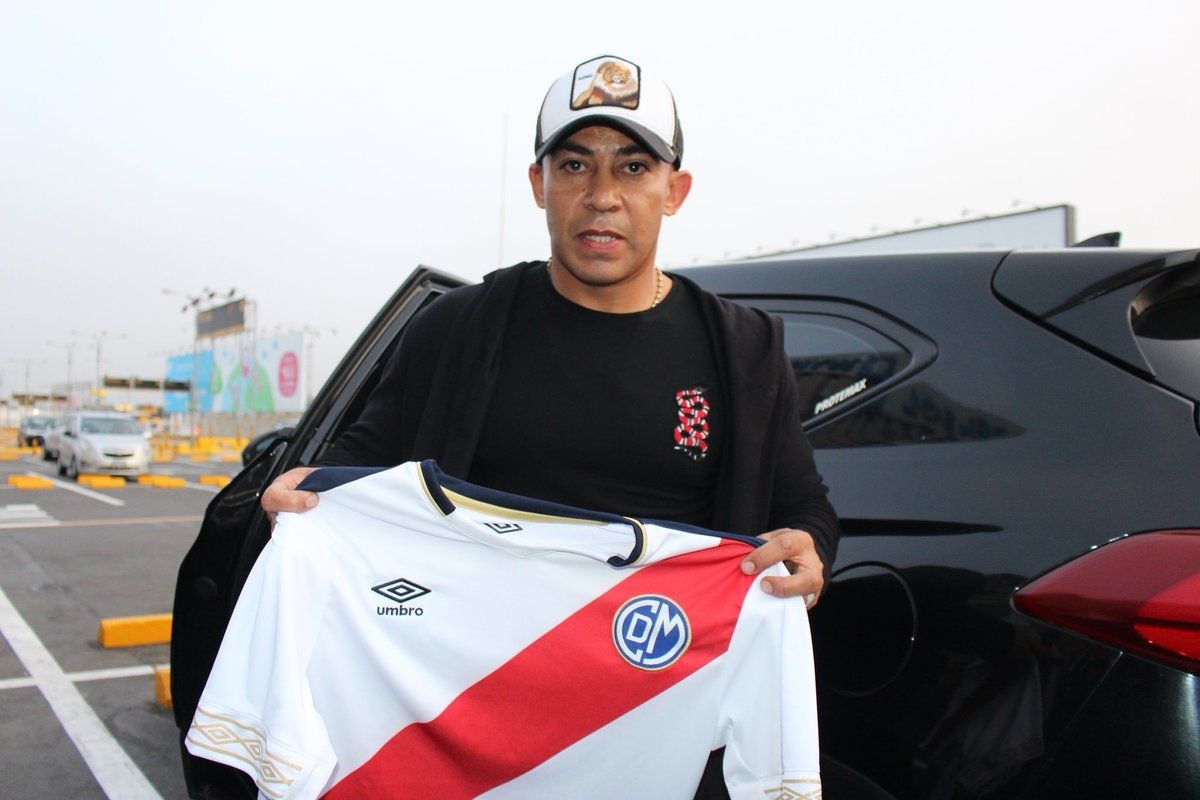 Egidio Arévalo Ríos Cacha Deportivo Municipal Perú Tigres Monterrey Uruguay
