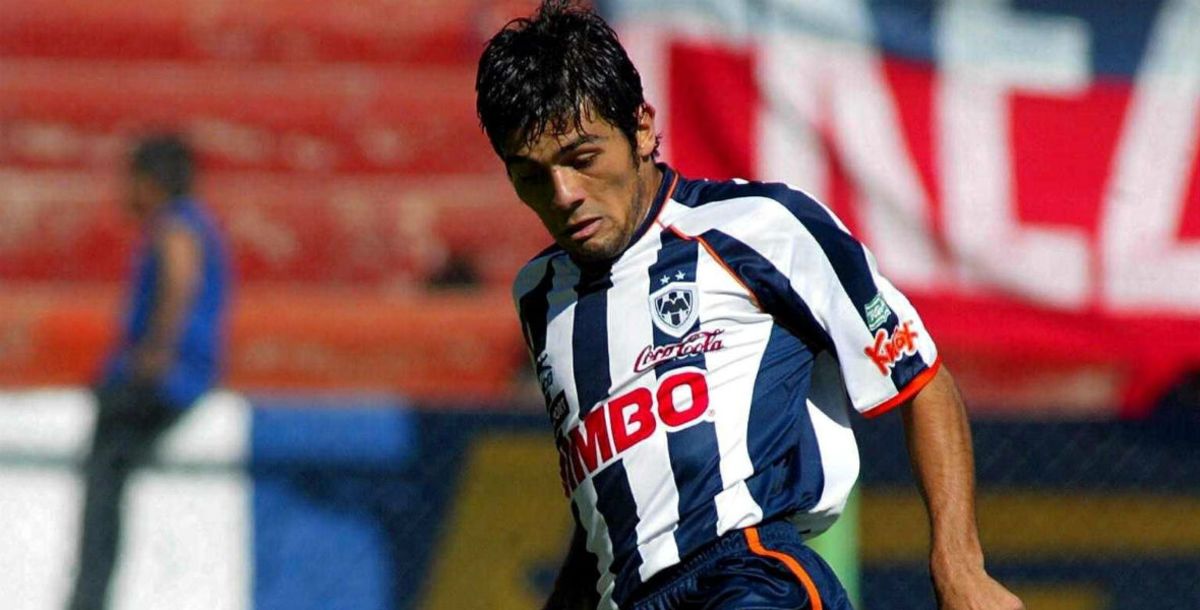 Walter Erviti Rayados Homenaje Aplausos