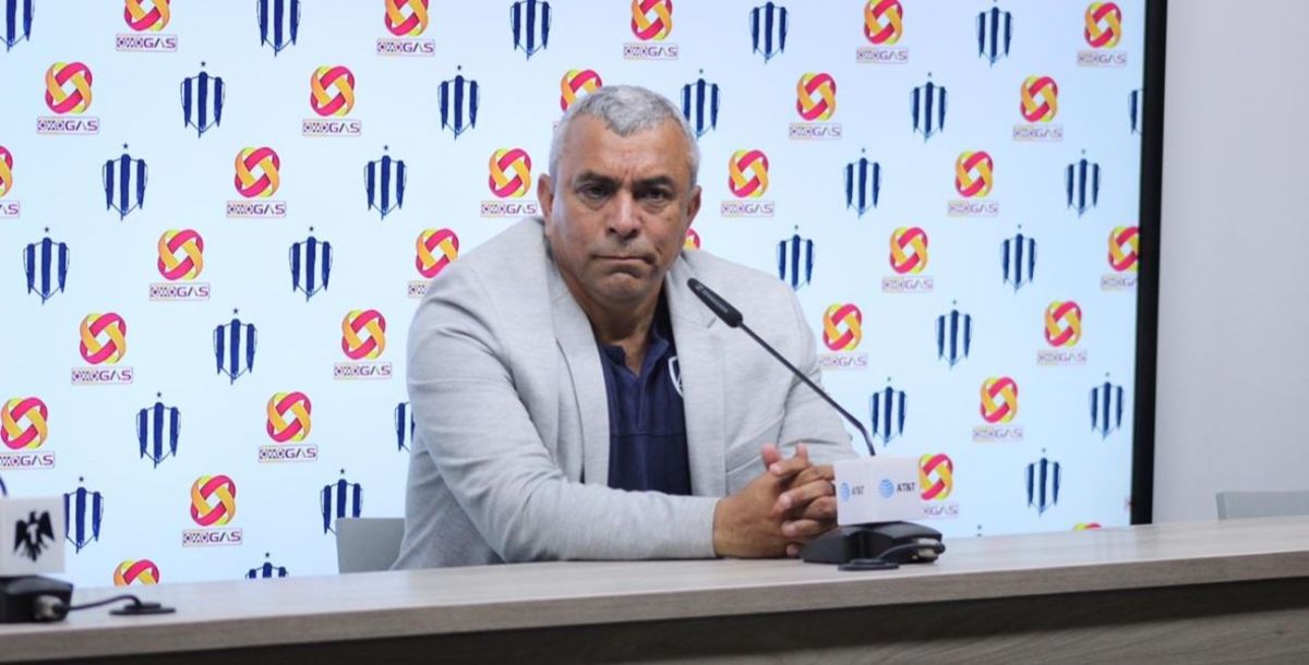 Héctor Becerra Rayadas Liga MX Femenil 