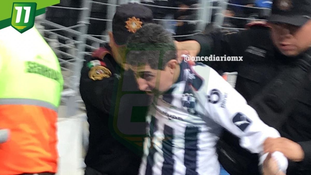 Rayados aficionados La Adicción Calientes