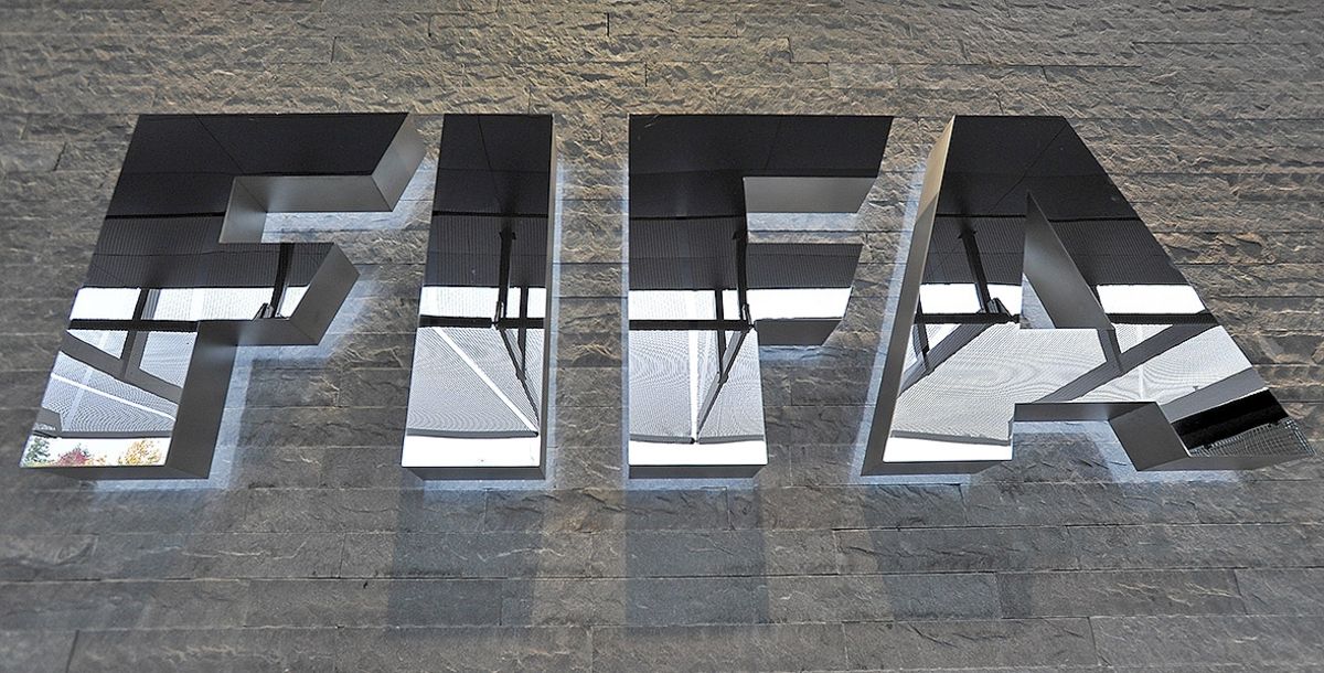 Internacional, FIFA, coronavirus, COVID-19, contratos, fichajes, 30 de junio, 211 federaciones nacionales, España. Italia, Inglaterra, Alemania, Derecho del Trabajo,