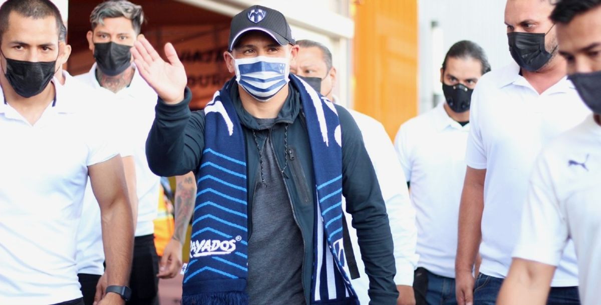 Rayados, Liga MX, Humberto Suazo, Chupete Suazo, llegada a Monterrey