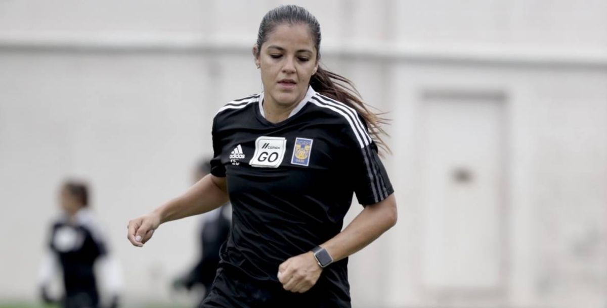 Cristina Ferral, Tigres Femenil, Clásico Nacional