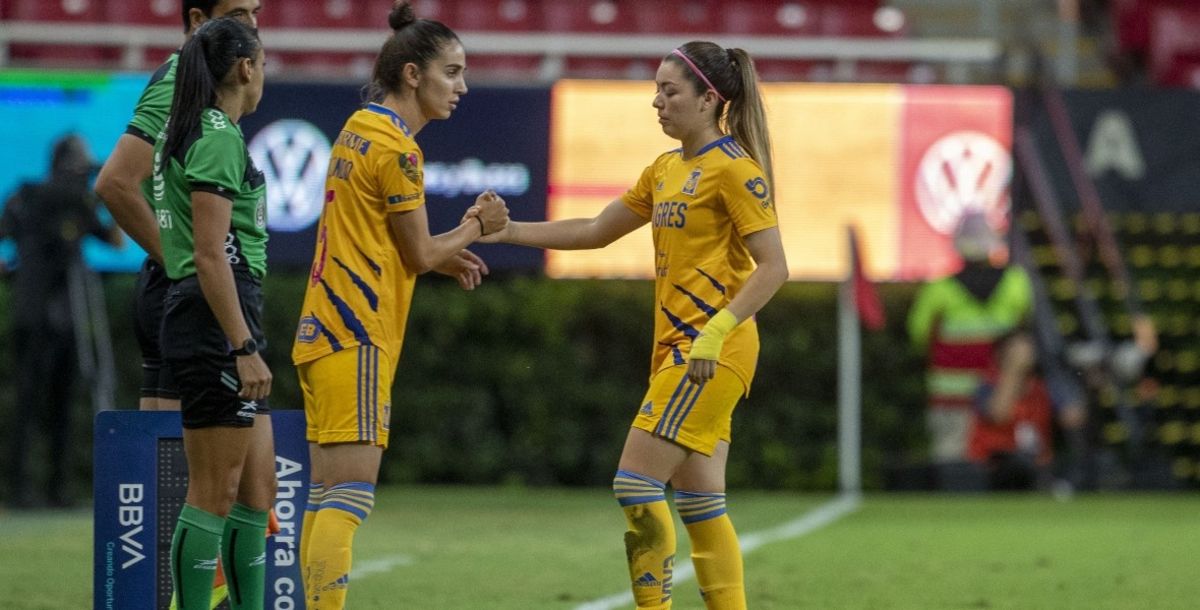 Liga MX Femenil, Apertura 2021, Katty Martínez, Roberto Medina, esguince, Tigres
