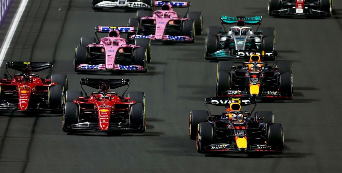 F1, Fórmula Uno, Sergio Checo Pérez, Red Bull Racing, Arabia Saudita, Jeddah, Max Verstappen, Ferrari, Charles Leclerc, Carlos Sainz