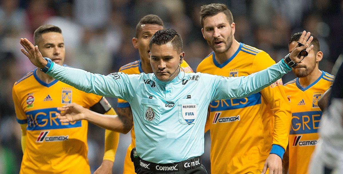 Rayados, Tigres, Clásico Regio 128, Fernando Guerrero, arbitraje, Estadio BBVA, Final Regia