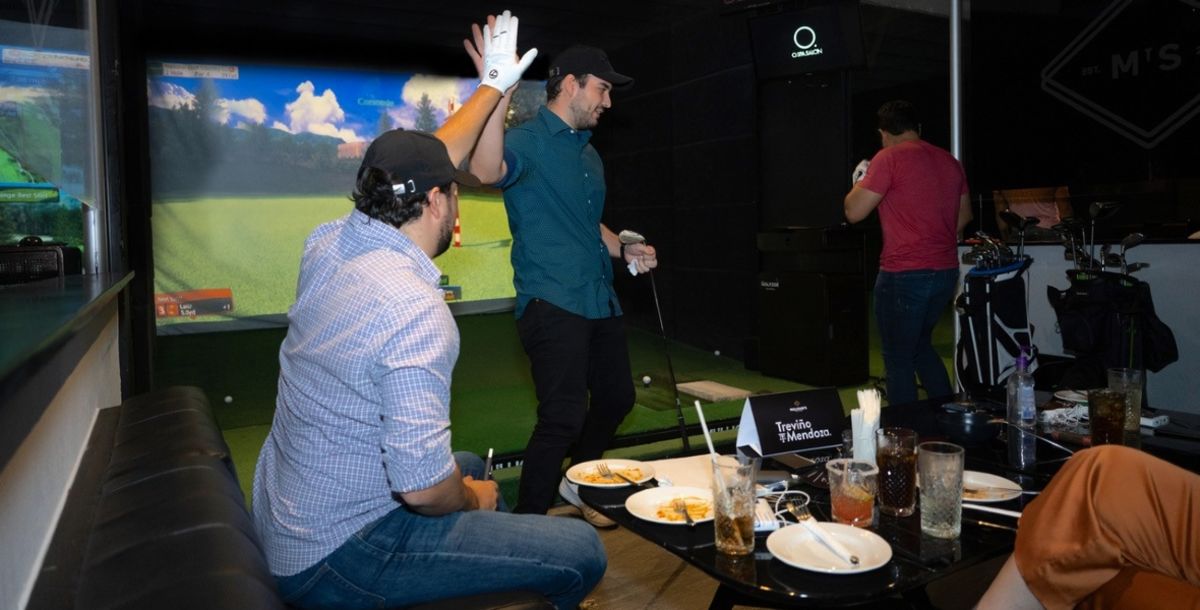 Mulligans, golf, torneo, Monterrey, entretenimiento, que hacer, Golfzon, Strikezon