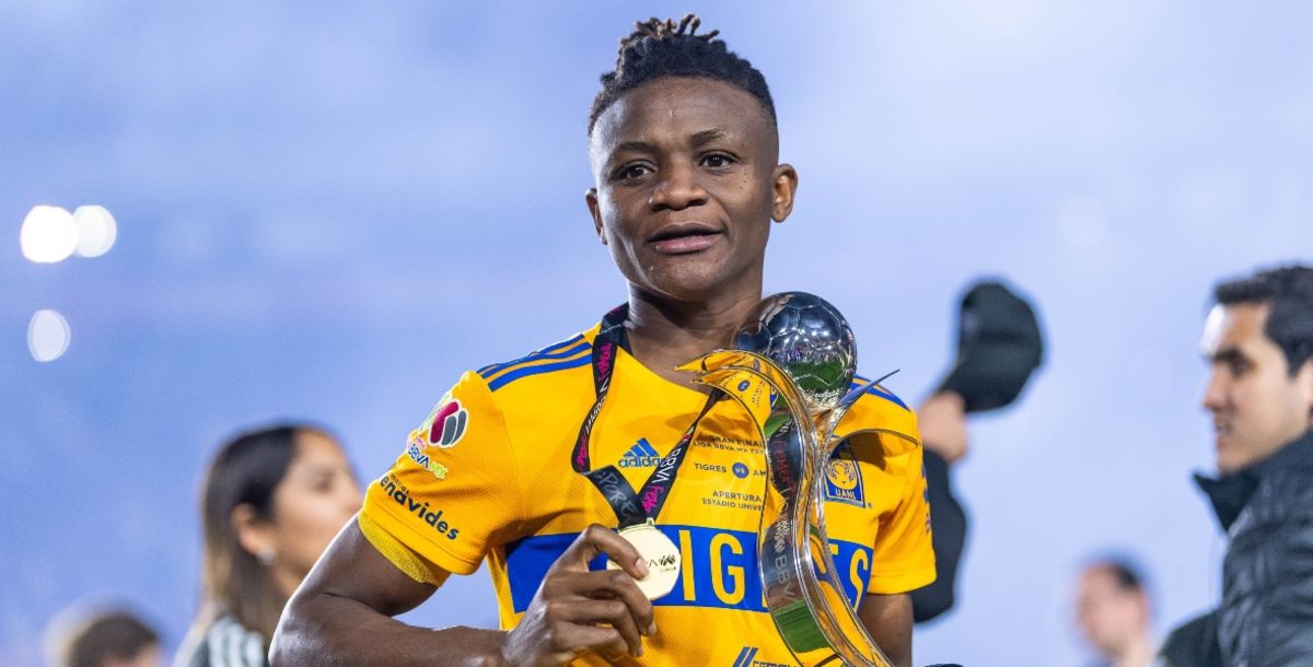Tigres Femenil, Uchenna Kanu, Roberto Medina, Carmelina Moscato, Racing Lousville