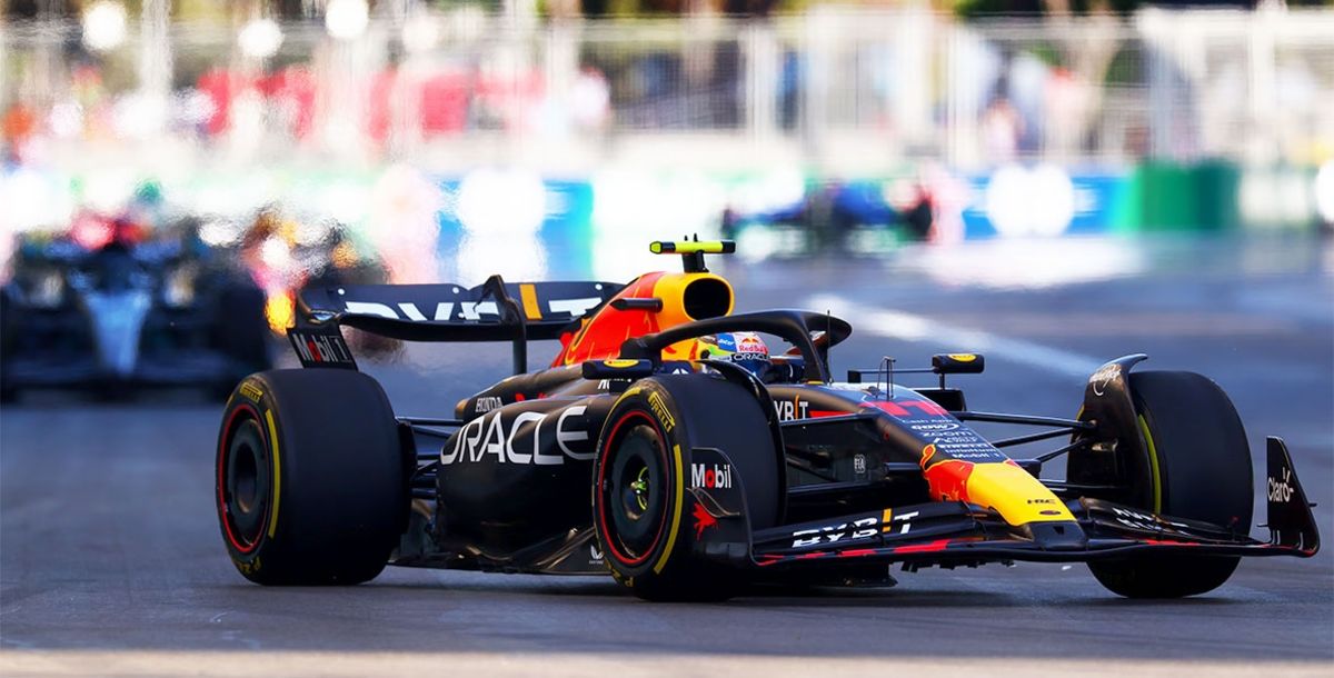 F1, Gran Premio de Azerbaiyán, Bakú, Sprint, Sprint Shootout, Checo Pérez, Max Verstappen, Red Bull Racing, Mercedes, Ferrari