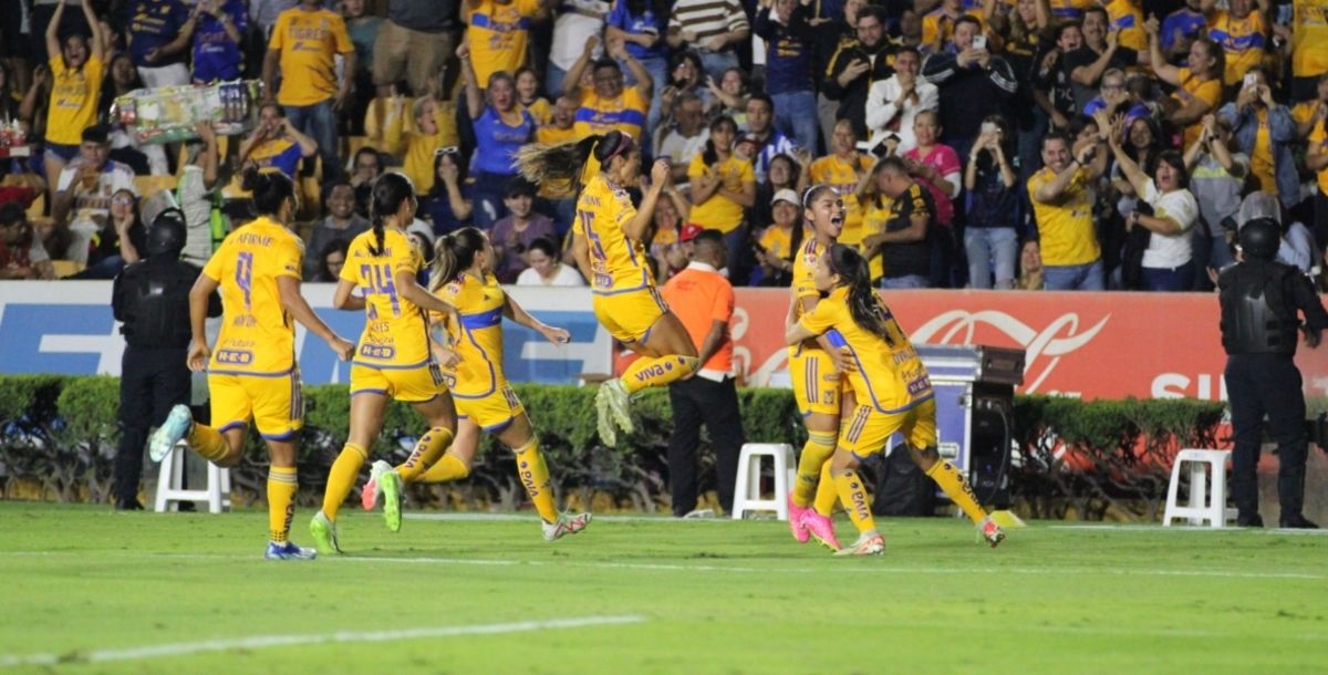 Rayadas, Monterrey, Liga MX Femenil, Tigres Femenil, Clásico Nacional, gol 100