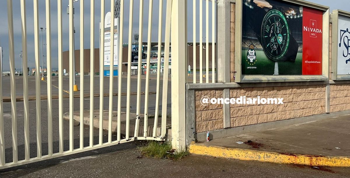 Santos, Rayados, Monterrey, Liga MX, Clausura 2024, Jornada 2, violencia, atropello a hinchas de Rayados, Estadio TSM, Torreón, Coahuila