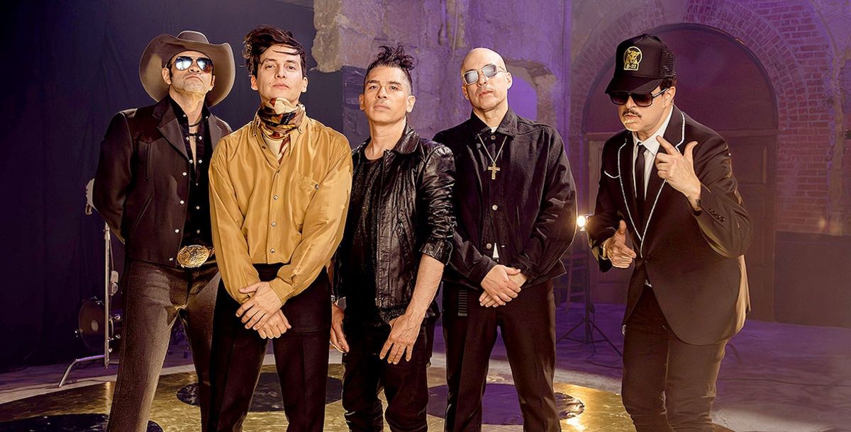 Música, Kinky, El paso del gigante, 5 Disparos, Grupo Soñador, Barrio Antiguo, Monterrey, Gil Cerezo, Adorado Studio