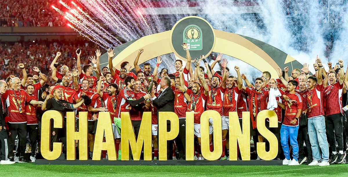 Champions League Africa, Al Ahly, Esperance, Egipto, Túnez, Liga de Campeones de África, Roger Aholou, Marcel Koller, crónica, resultado