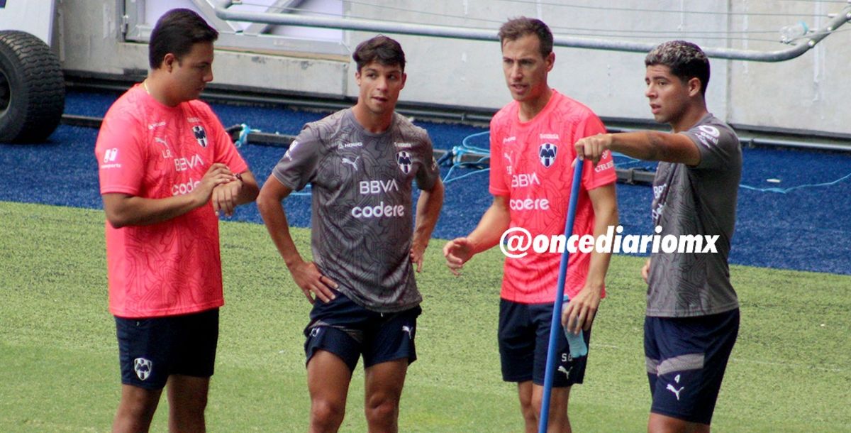Rayados, Monterrey, entrenamiento, Óliver Torres, Johan Rojas, Roberto de la Rosa, presentación, afición, estadio BBVA