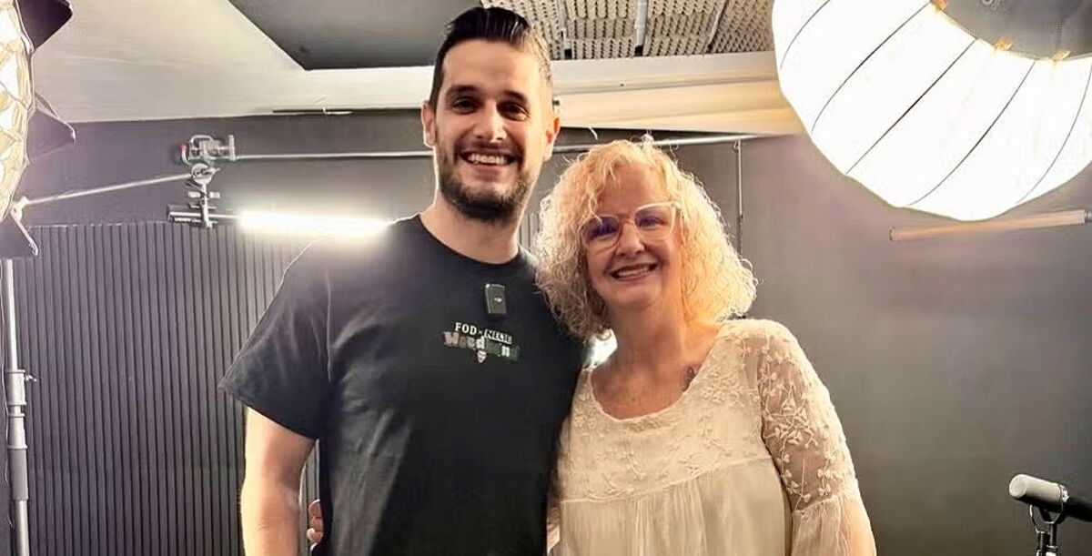 Televisión, Crista Montes, Adrián Marcelo, La Casa de los Famosos, YouTube