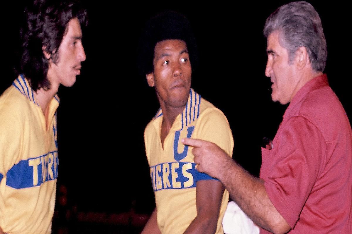 Tigres 40 años Primer Título UANL Pumas UNAM Temporada 1977-78 Pumas UNAM Carlos Miloc