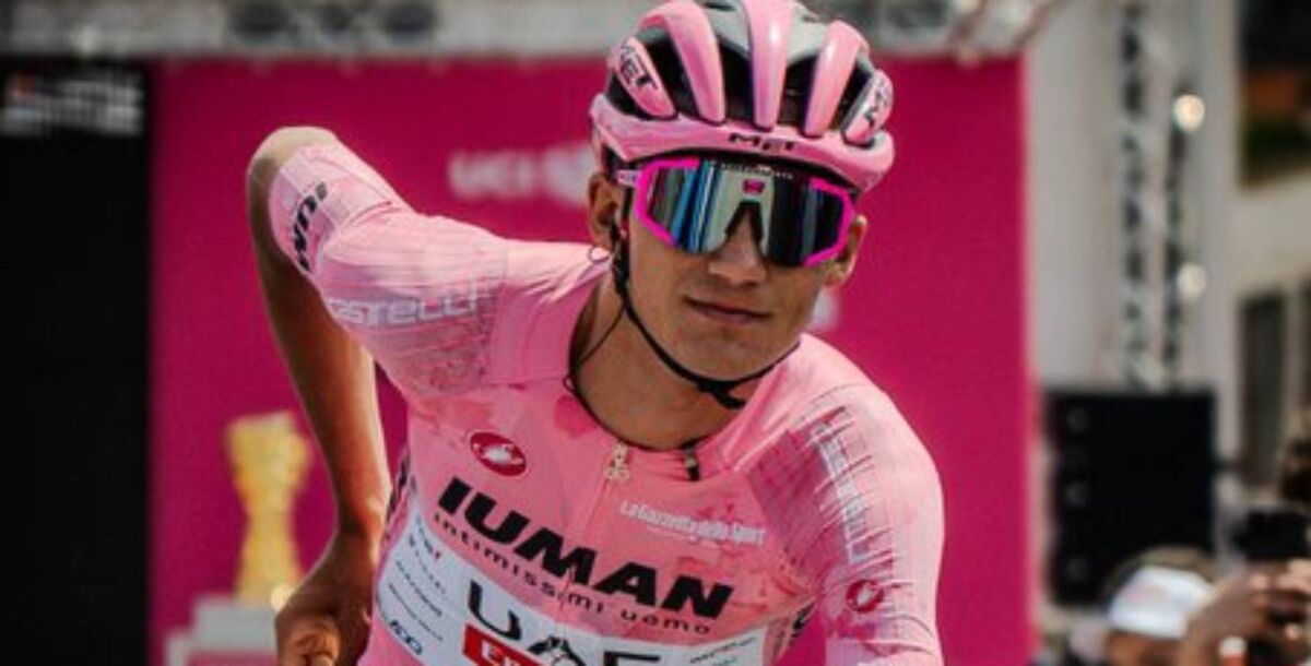 Giro de Italia 2025, Isaac Del Toro, maglia rosa, ciclista mexicano, a días de que termine la comptencia, es el líder 