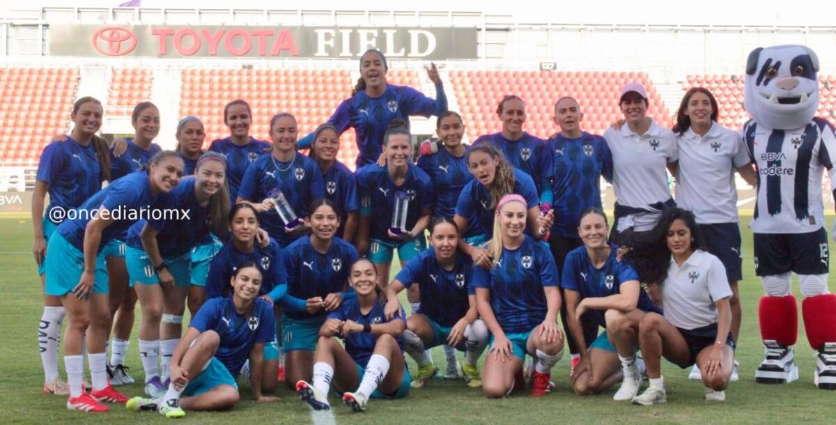 Merel van Dongen, Lizette Rodríguez, Rayadas, Pachuca, Tuzas, Campeón de Campeonas, homenaje