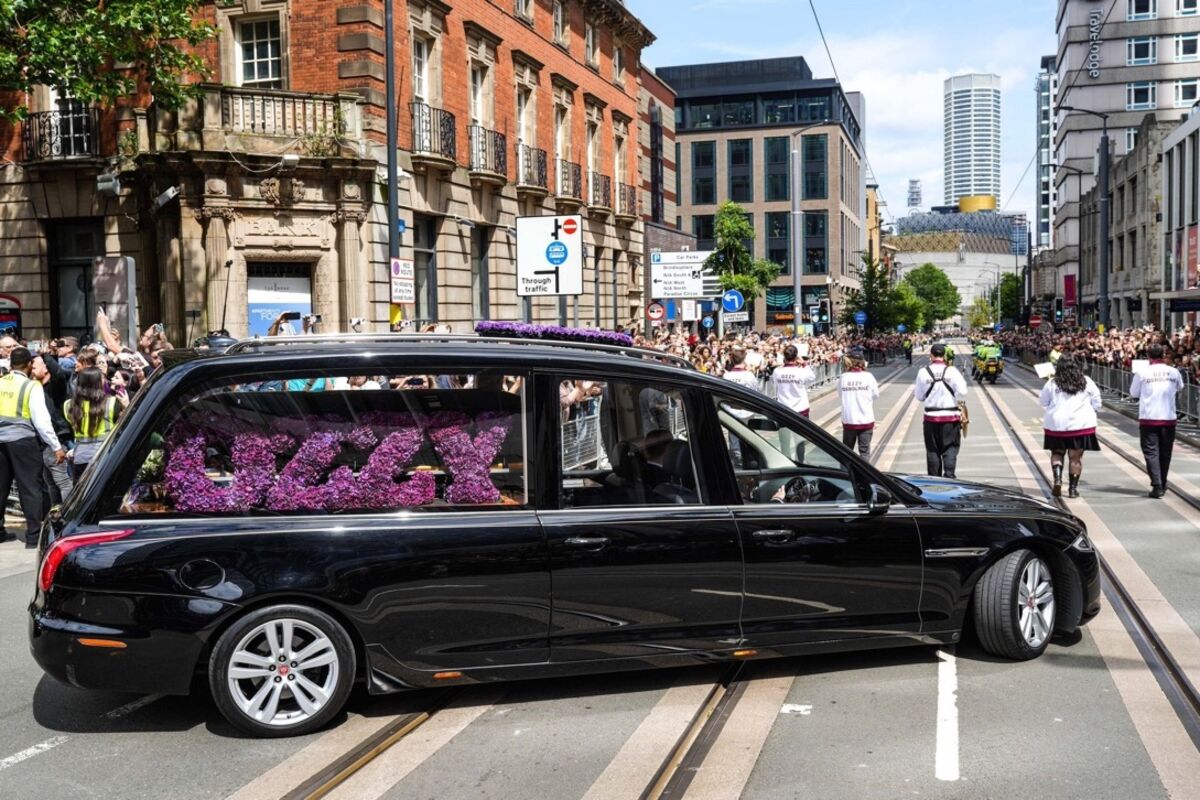 Ozzy Osbourne, funeral, cortejo fúnebre, adiós, 