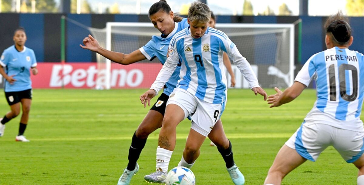 Copa América Femenil, Argentina, Uruguay, Tercer Lugar, Estadio Rodrigo Paz Delgado, previa