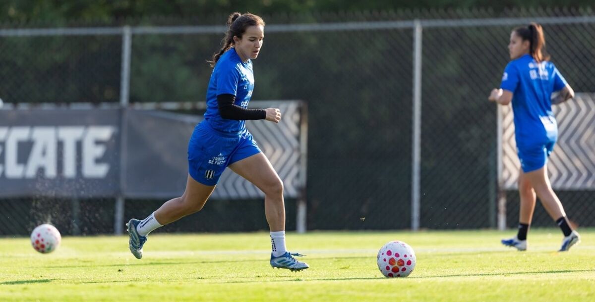 Rayadas, entrenamiento, doble jornada, Cruz Azul, Santos, Jermaine Seoposenwe, Amelia Valverde