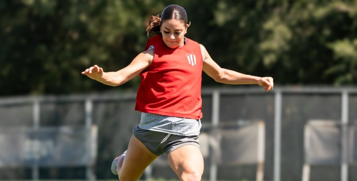 Rayadas, entrenamiento, El Barrial, Clásico Nacional, Amelia Valverde, Lourdes Bosch, Burkenroad, Katty Martínez, Liga MX Femenil