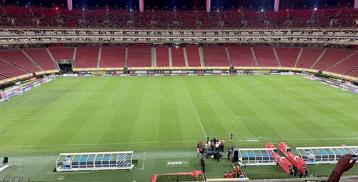 Tigres, Chivas, Guadalajara, Liga MX, Apertura 2025, Jornada 1, Estadio Akron, crónica, resultado, goles