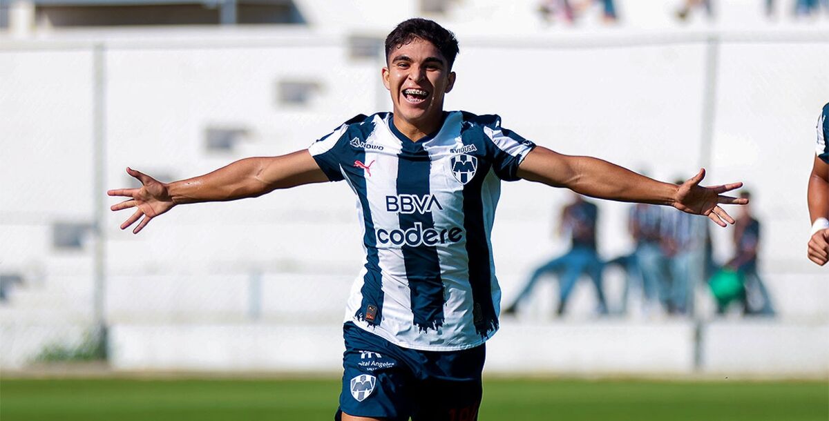 Rayados, Pumas, Monterrey, Club Universidad, Liga MX, Apertura 2025, Jornada 13, instalaciones de El Barrial, crónica, resultado, goles