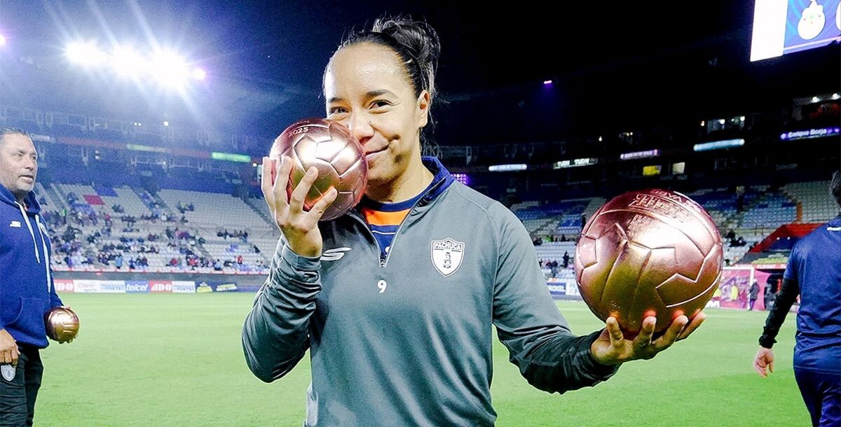 Charlyn Corral, Alicia Cervantes, Pachuca, Chivas, Guadalajara, Tuzas, Liga MX Femenil, Apertura 2025, Jornada 16, 21 goles