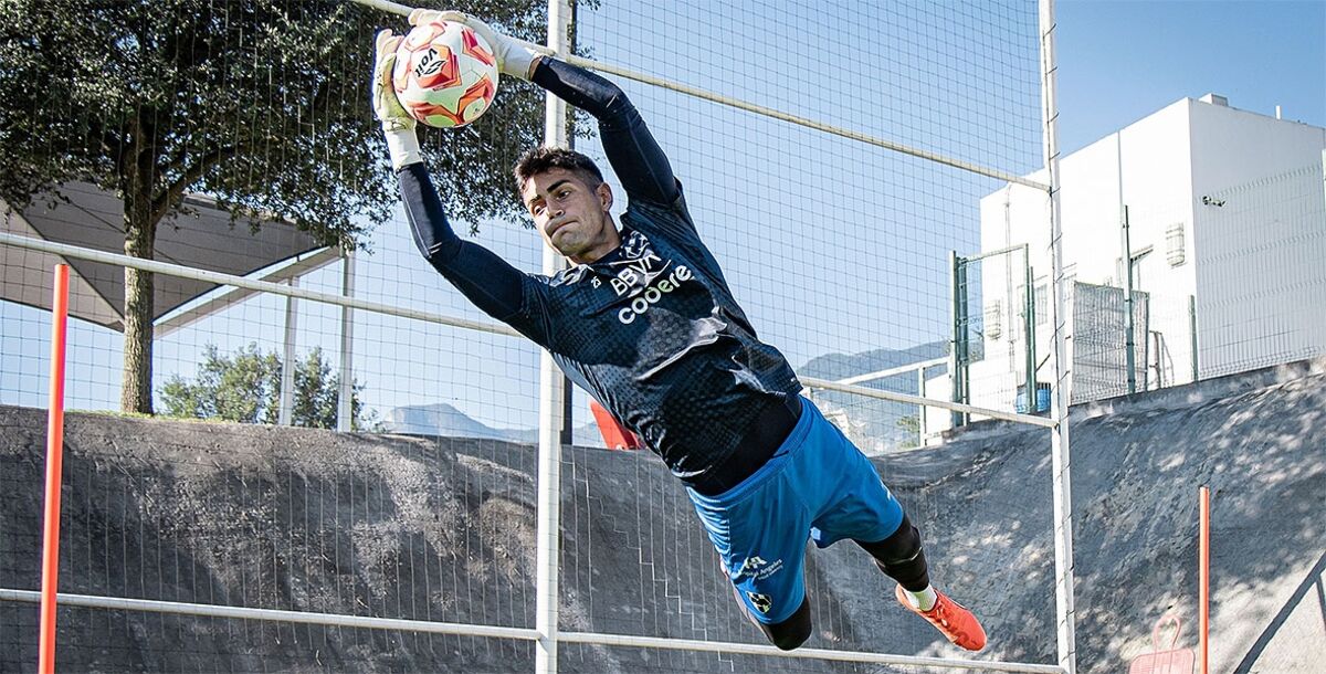 Rayados, Tigres, entrenamiento, Fidel Ambriz, Víctor Guzmán, Domènec Torrent, Liga MX, Apertura 2025, Jornada 16, Estadio BBVA