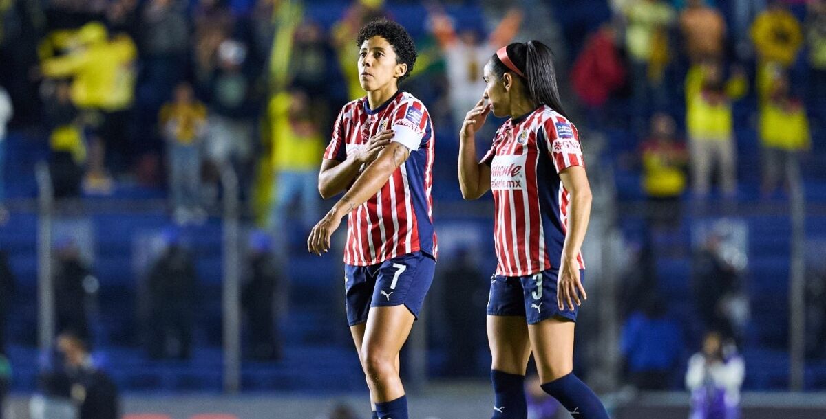 Chivas Femenil, América Femenil, Semifinales, Eliminación, 4-0 global, Clásico, brecha futbolística, acérrimo rival,
