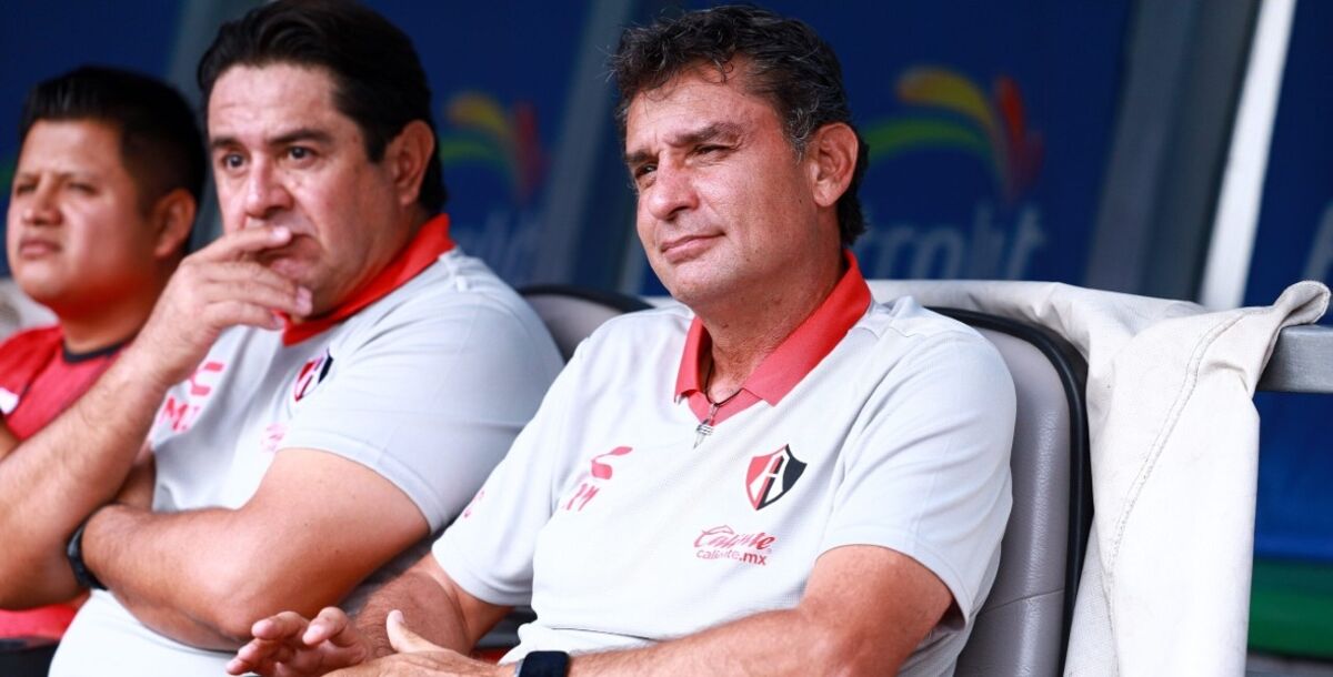 Atlas Femenil, Roberto Medina, renuncia, Rayadas, Pumas, Liga MX Femenil