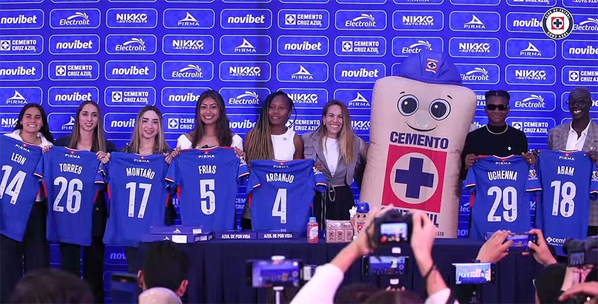 Cruz Azul, refuerzos, Mafer Pons, Uchenna Kanu, Michaela Abam, Araceli Torres, Karol Arcanjo, Mía León, Andrea Díaz, María Cristina Montaño, Liga MX Femenil, Clausura 2026
