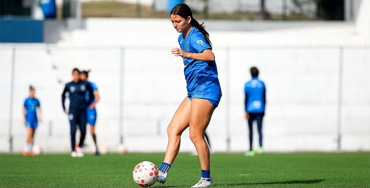 Rayadas, León, Amandine Miquel, Alice Soto, Amaury Messuwe, Emily Gielnik, Liga MX Femenil, Clausura 2026, Jornada 5, Estadio Nou Camp, entrenamiento