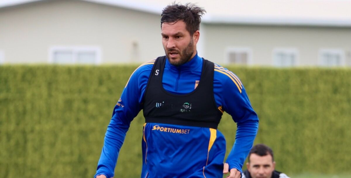 Tigres, André Pierre Gignac, suspensión, expulsión, castigo, un partido, arbitraje, Adonai Escobedo, Liga MX