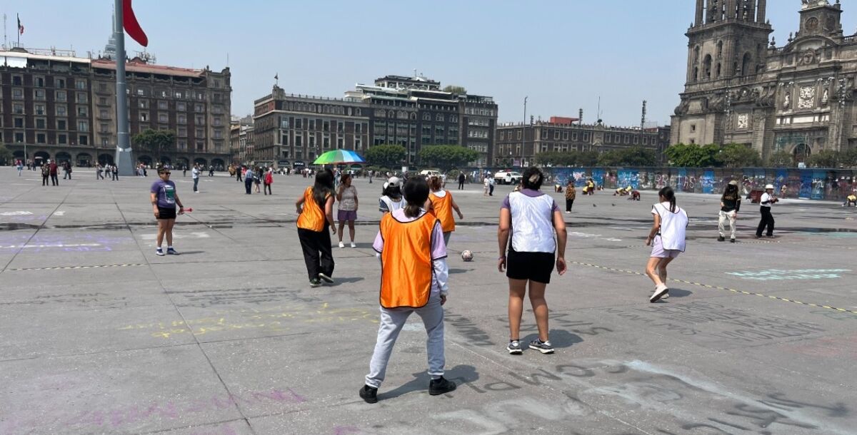 Un día sin mujeres, 8M, retas, Zócalo, partidos, Barra Feminista, Morras futboleras, futbol femenil
