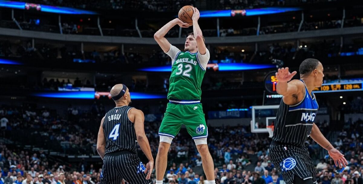 Cooper Flagg, Dallas Mavericks, 50 puntos, jugador más joven, rookie, Orlando Magic, Playoffs, Houston rockets