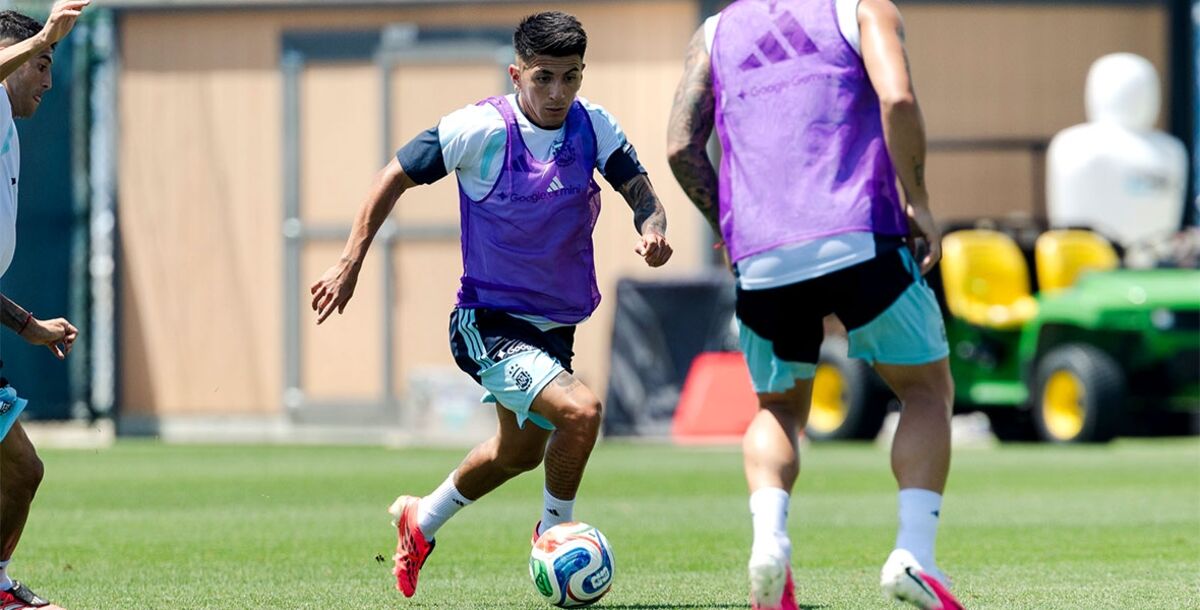 Mundial 2026, Argentina, Lionel Scaloni, Marcos Senesi, José Manuel López, Giuliano Simeone, Nico Paz, Valentín Barco, Thiago Almada