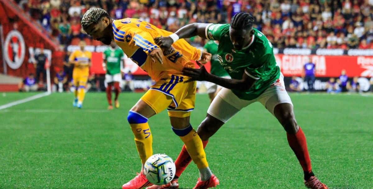 Rodrigo Aguirre expulsado por taparse la boca Tigres, tarjeta roja a Rodrigo Aguirre Xolos vs Tigres, reglamento de no taparse la boca, expulsión del Búfalo Aguirre