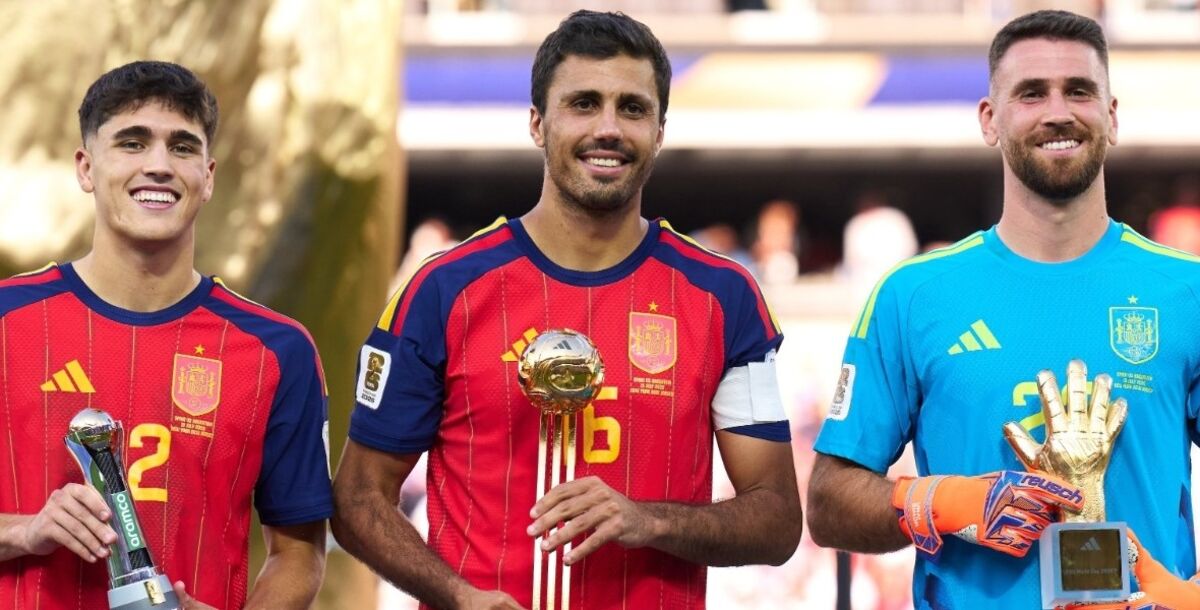 Rodri Hernández ganador del Balón de Oro 2026, Unai Simón Guante de Oro de la FIFA, Pau Cubarsí Mejor Jugador Joven del Mundial, distinciones para jugadores españoles, regularidad de Rodri en la justa