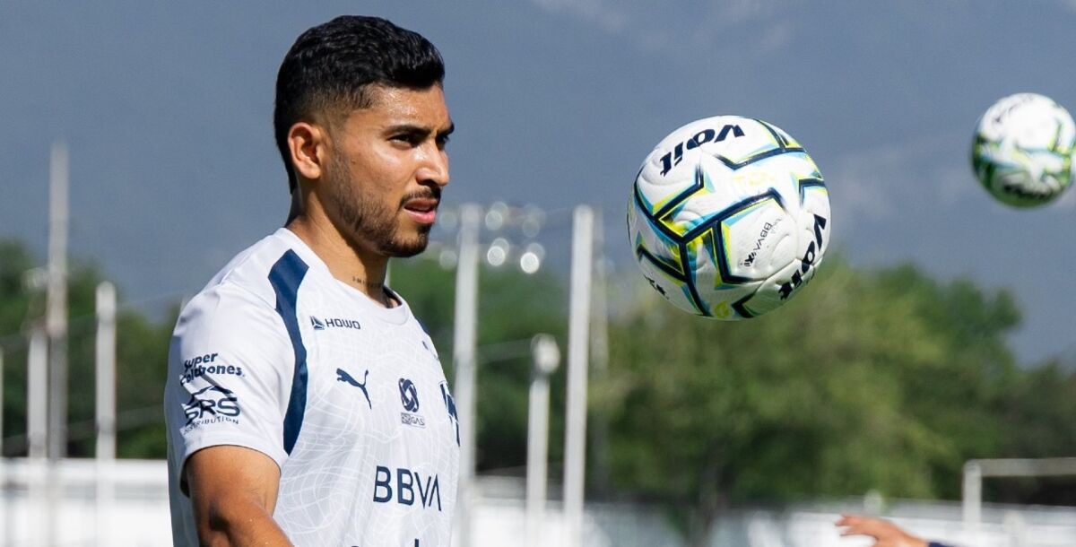 Contratación oficial de Orbelín Pineda, paso por el Celta de Vigo y el AEK de Grecia, fichaje del defensa central Héctor Moreno, Jesús Manuel Corona regreso al club en 2023, paso por Twente Porto y Sevilla, estrategia de la directiva albiazul