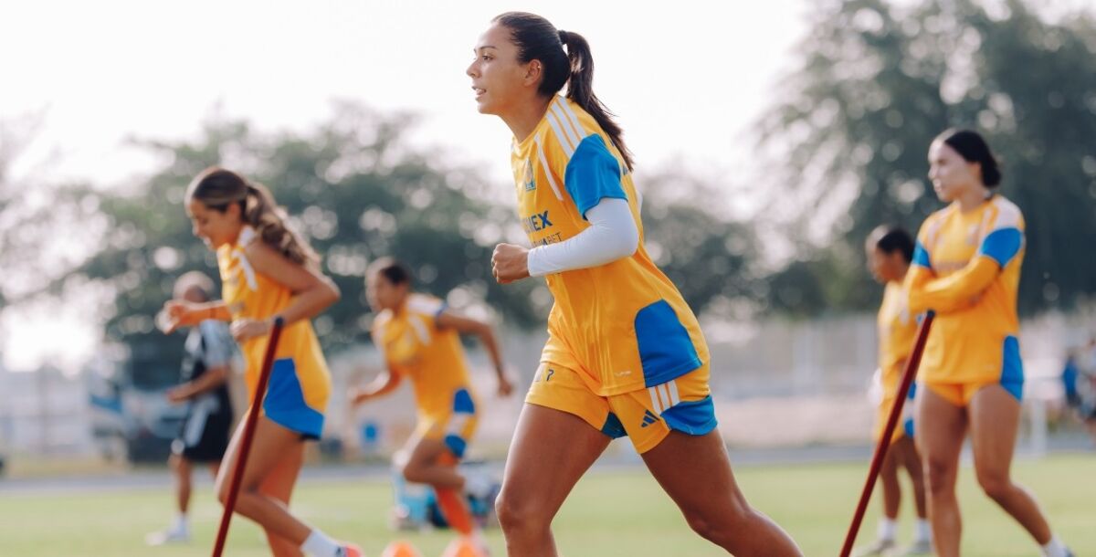 Reconstruir identidad, Tigres Femenil, Pedro Losa, bajas, Apertura 2026, Campeón de Campeonas 