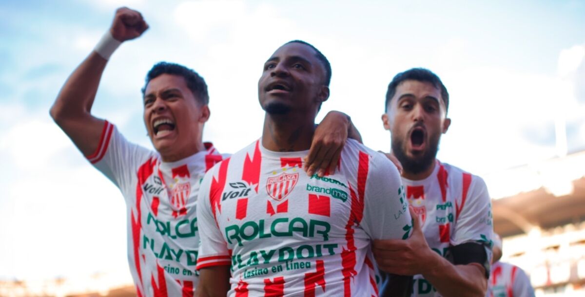 resumen, resultado, jornada 2, Tijuana, paso perfecto, León, penal, Gilberto Mora, liderato de Xolos, Necaxa, Rayados, Julián Carranza, Juan Valencia, Stefan Medina, Lucas Ocampos, Rayados