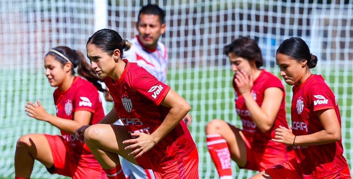Hugo Sánchez Gutiérrez, nuevo director técnico, Necaxa Femenil, Centellas, proyecto deportivo, Christian Astorga, Daniela Sánchez, Sashenka Porras, altas de Laisha Ávalos, Samantha Plascencia, Julieta Pérez, Adriana Meza, Alexia Gutiérrez, Keirah Hope, Ariana Navarro, Zayra Cervantes, Alejandra de León